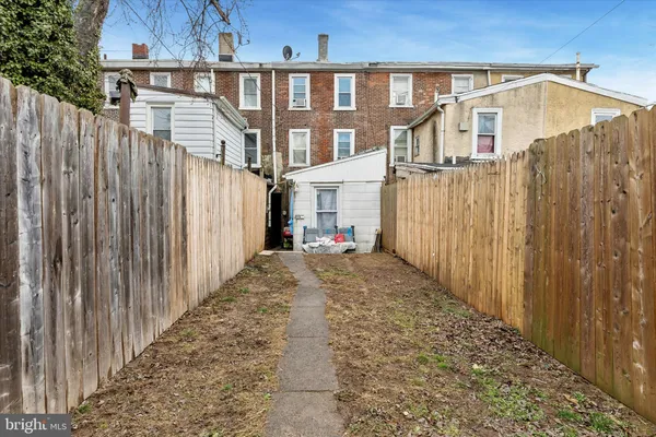 $180,000 | 625 Corson Street, Norristown, PA 19401