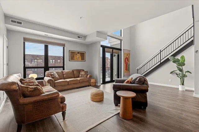 $250,000 | 9 West Franklin Avenue, Unit 308, Minneapolis, MN 55404