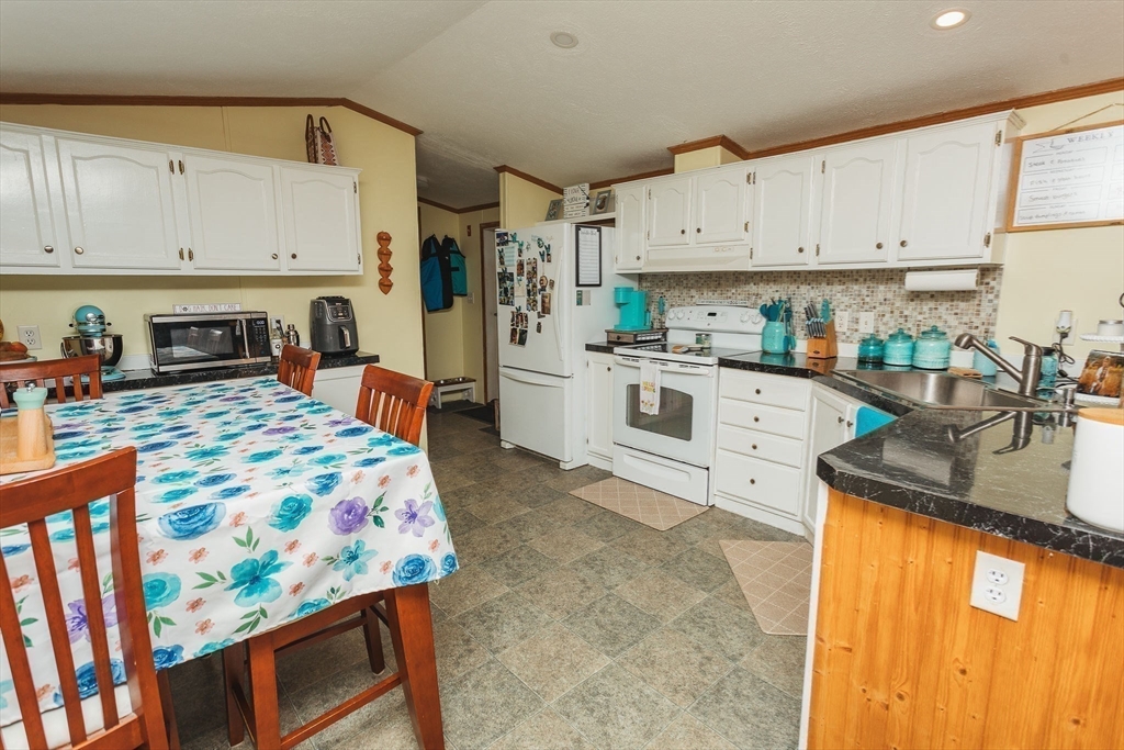 198 West Hawley Road Hawley, MA 01339 - Photo 10 of 33 Gallery Image 10