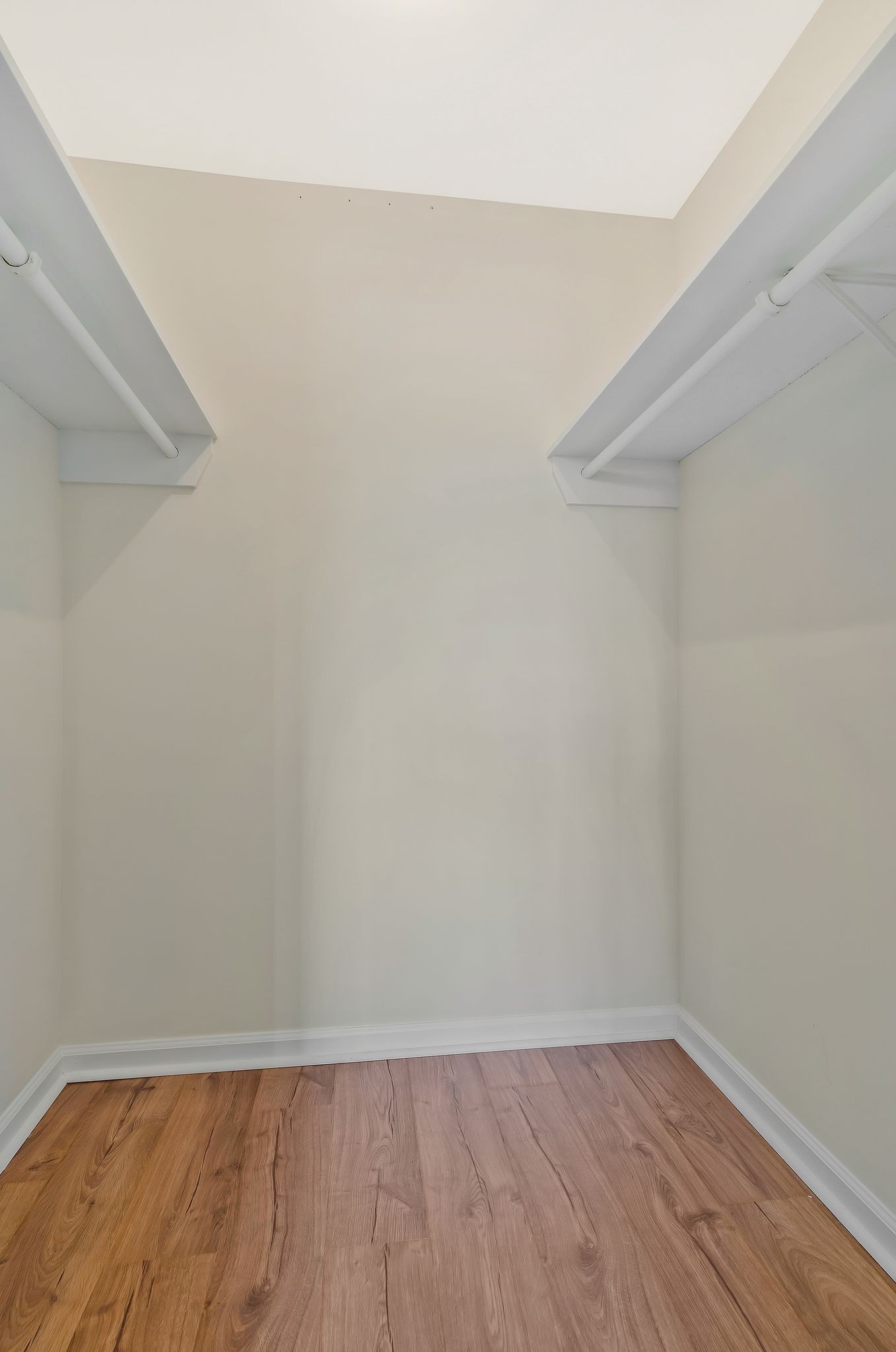 200 Sanders Ferry Road, Unit 2504 Hendersonville, TN 37075 - Photo 23 of 29 Gallery Image 23