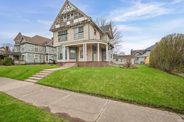 $195,000 | 507 East Washington Street, Frankfort, IN 46041
