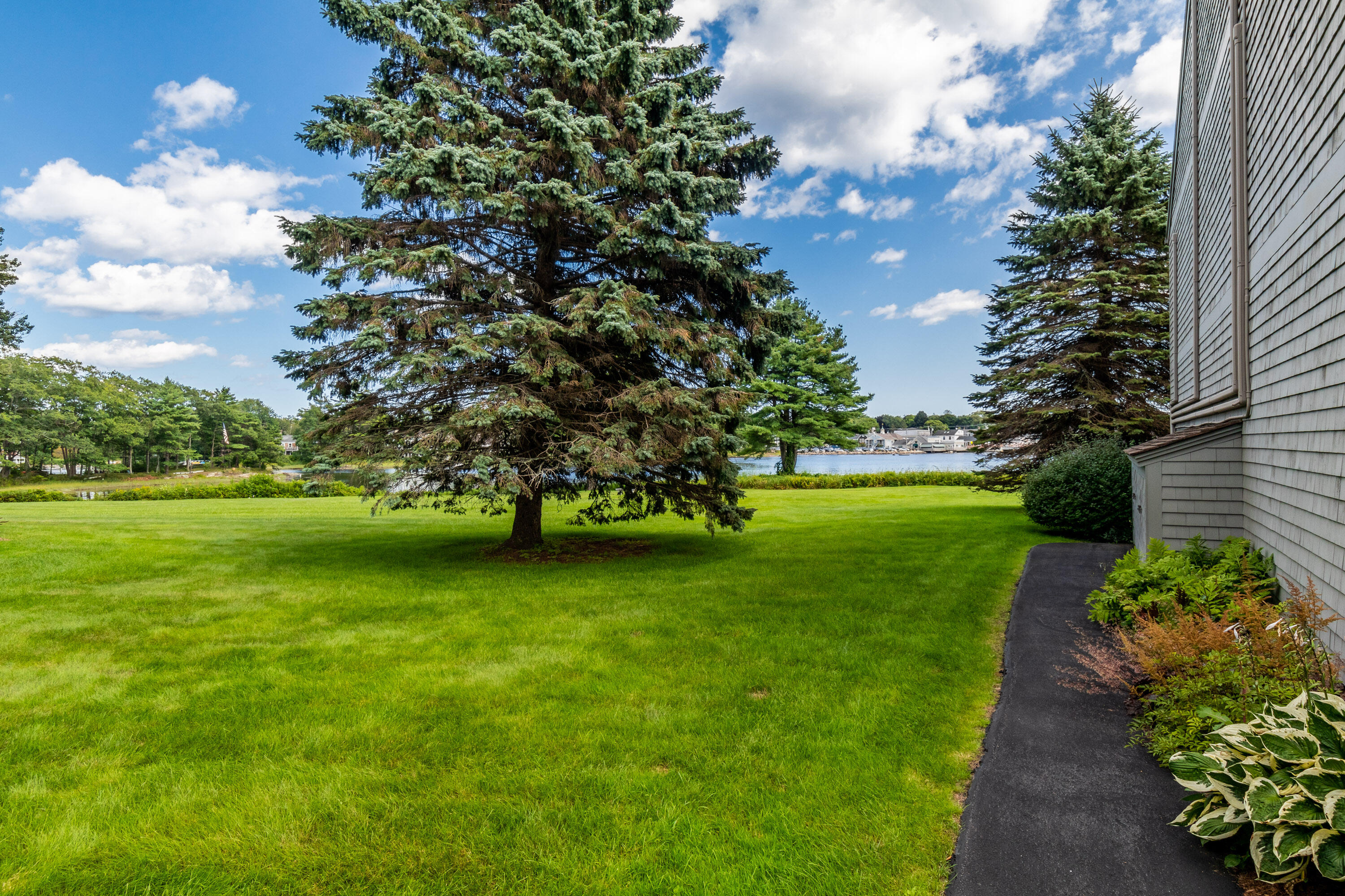 21 Port View Lane, Unit 11 Kennebunk, ME 04043 - Photo 46 of 55 46