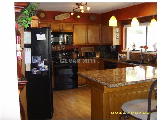 67 Westheimer Road Henderson, NV 89074 - Photo 5 of 10 Kitchen.