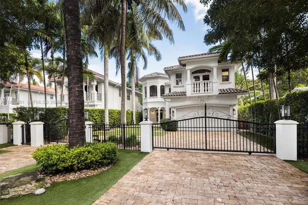 $3,500,000 | 4065 Battersea Road, Coconut Grove, FL 33133