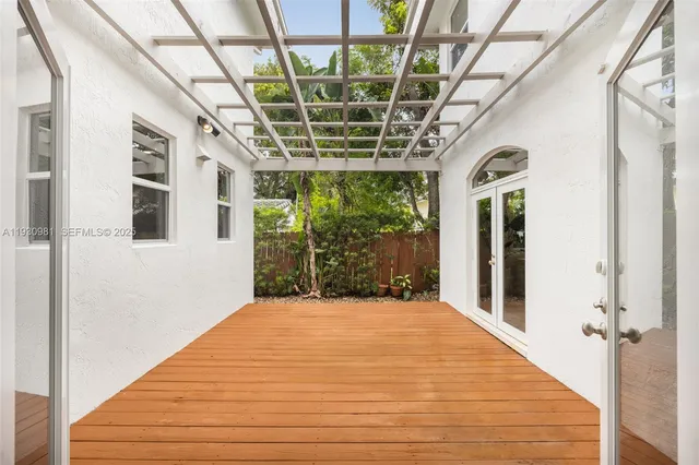 $3,600,000 | 4065 Battersea Road, Coconut Grove, FL 33133