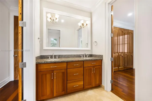 $3,500,000 | 4065 Battersea Road, Coconut Grove, FL 33133