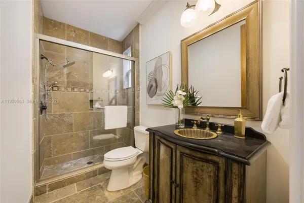 $3,500,000 | 4065 Battersea Road, Coconut Grove, FL 33133