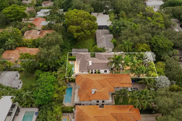 $3,600,000 | 4065 Battersea Road, Coconut Grove, FL 33133