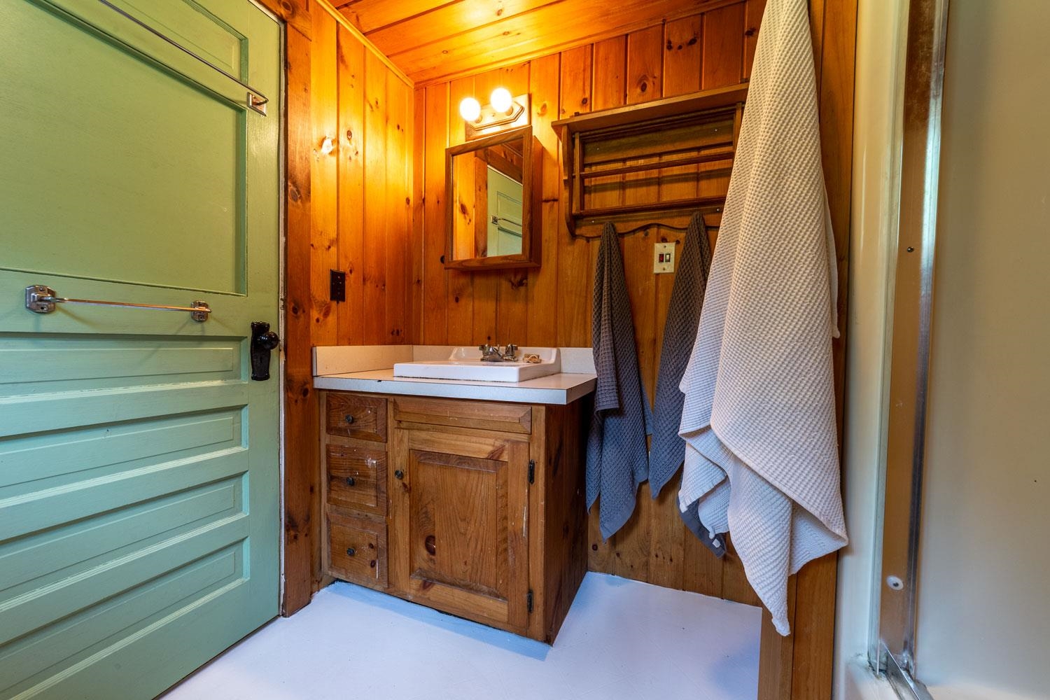 26 Don Gerry Road Bristol, NH 03222 - Photo 15 of 40