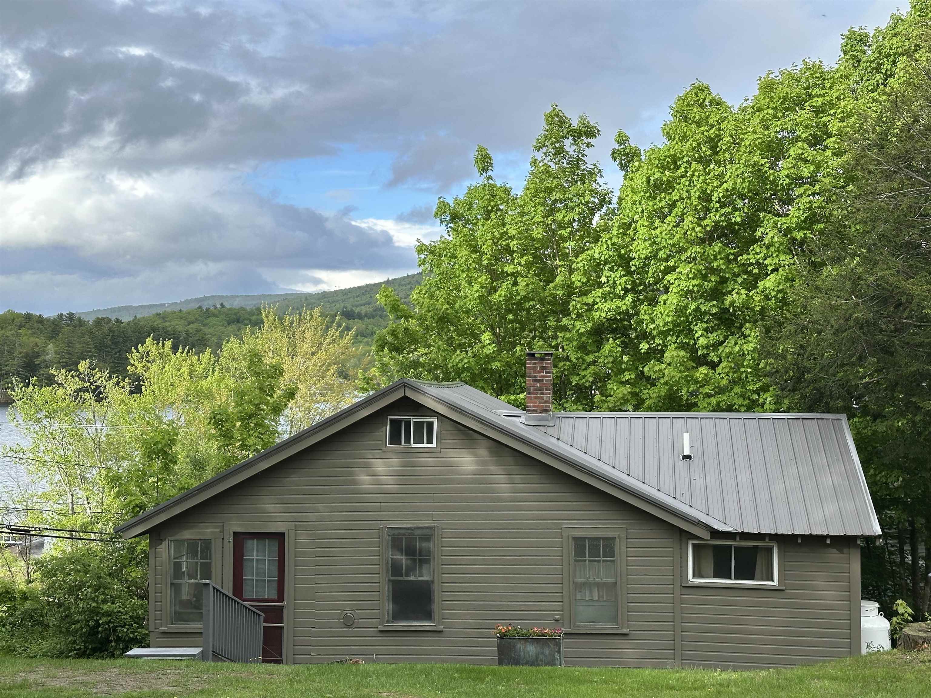 26 Don Gerry Road Bristol, NH 03222 - Photo 2 of 40