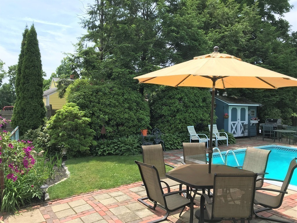 11 Sylvan Road Beverly, MA 01915 - Photo 18 of 28 Gallery Image 18