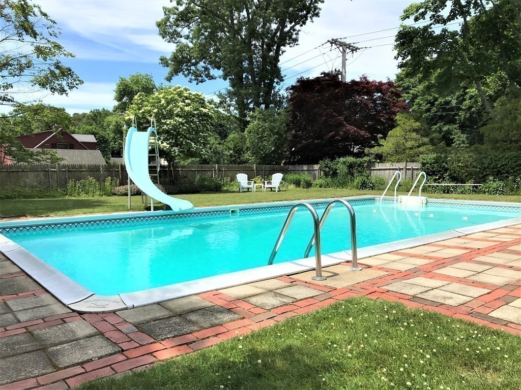 11 Sylvan Road Beverly, MA 01915 - Photo 19 of 28 Gallery Image 19