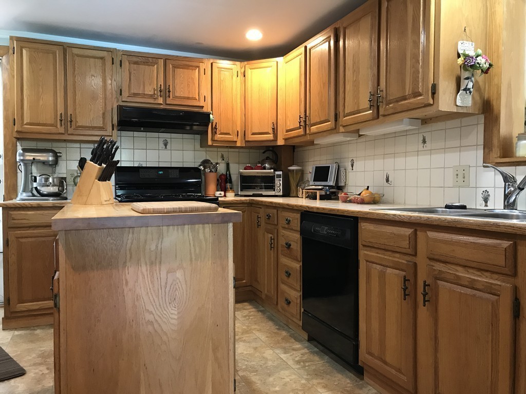 11 Sylvan Road Beverly, MA 01915 - Photo 5 of 28 Gallery Image 5