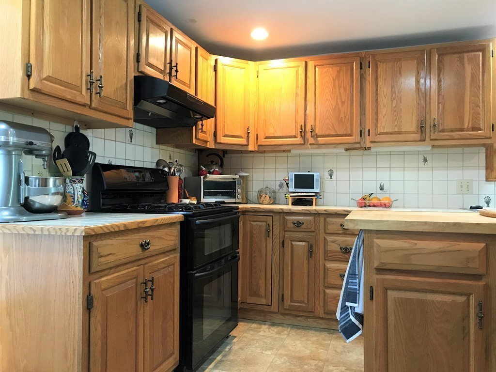 11 Sylvan Road Beverly, MA 01915 - Photo 6 of 28 Gallery Image 6