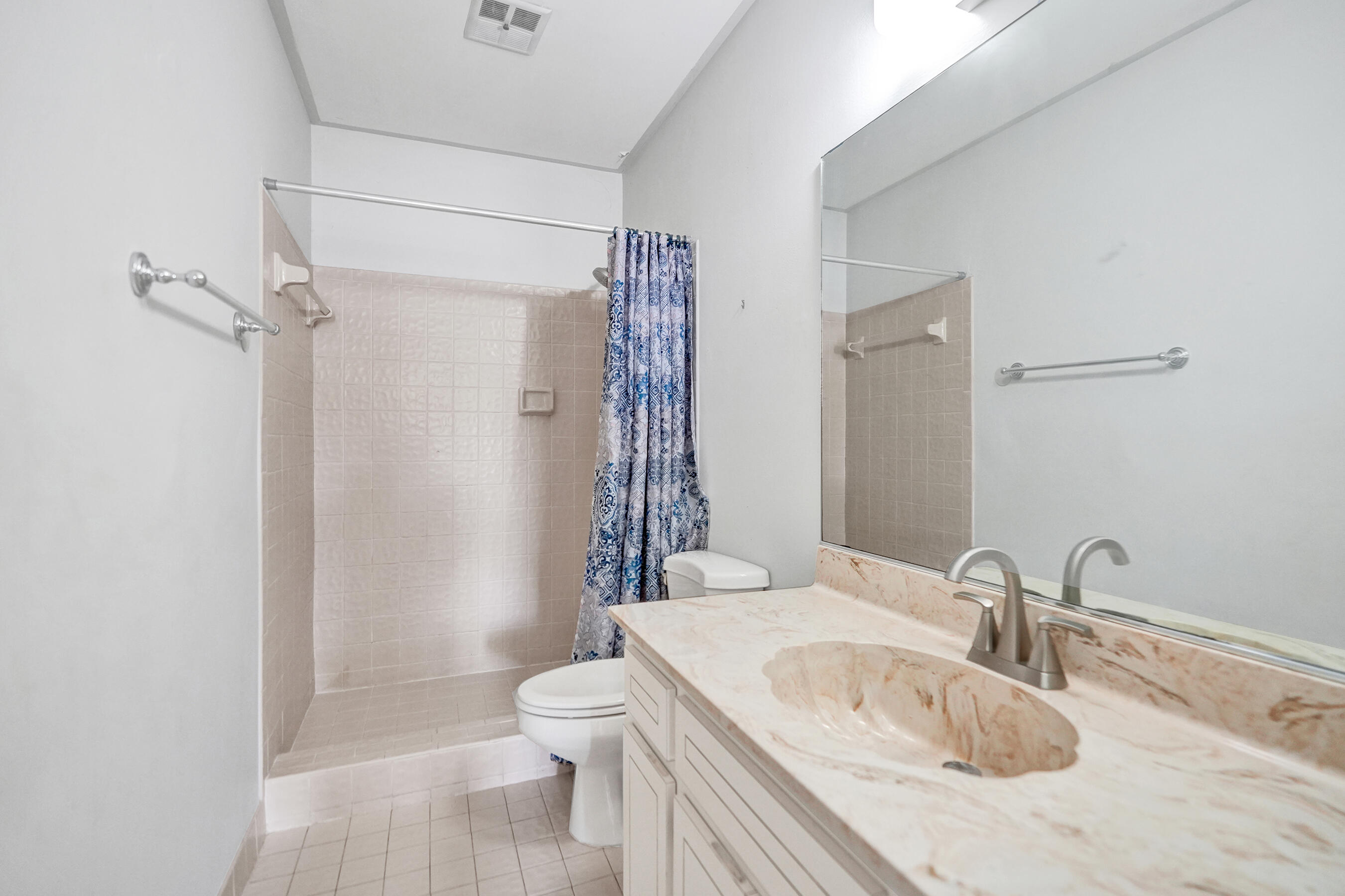 617 Banks Road, Unit 617 Margate, FL 33063 - Photo 29 of 51 DSC02755