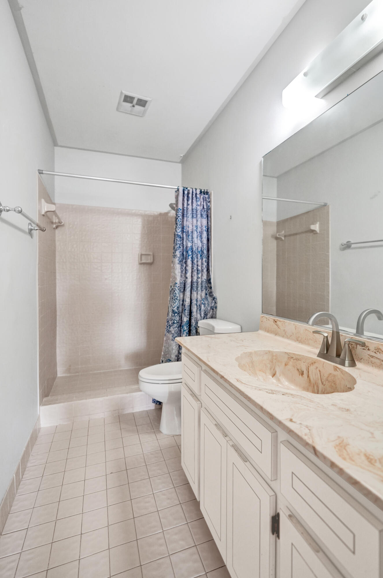 617 Banks Road, Unit 617 Margate, FL 33063 - Photo 30 of 51 DSC02758