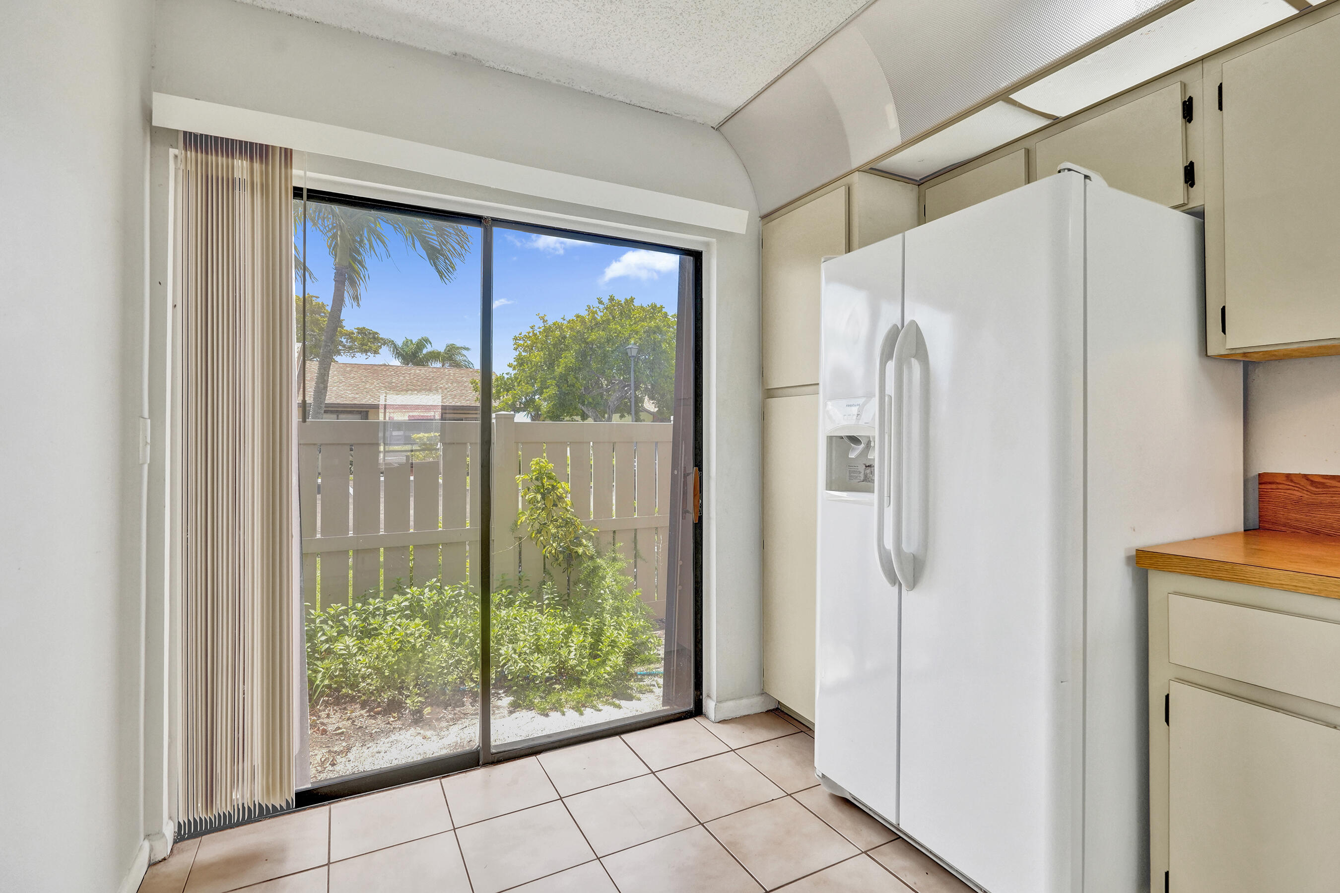 617 Banks Road, Unit 617 Margate, FL 33063 - Photo 8 of 51 DSC02686