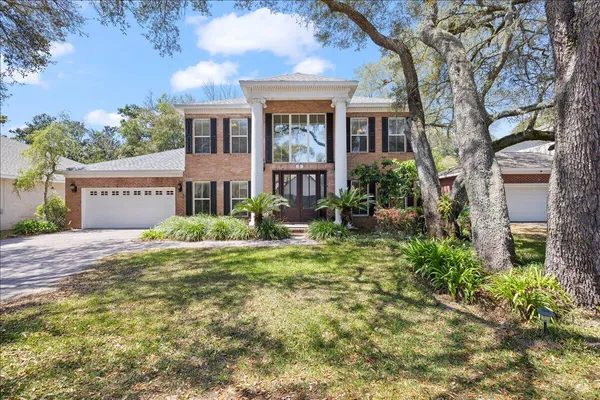 $645,000 | 5 Plantation Oaks, Mary Esther, FL 32569