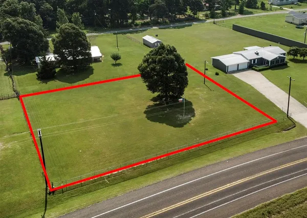 $69,000 | 5181 Farm To Market 315, Chandler, TX 75758