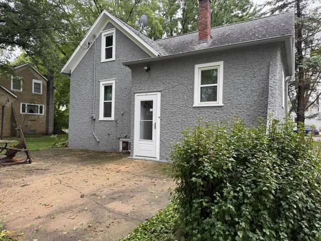 $174,900 | 114 2nd Street Southeast, Blooming Prairie, MN 55917