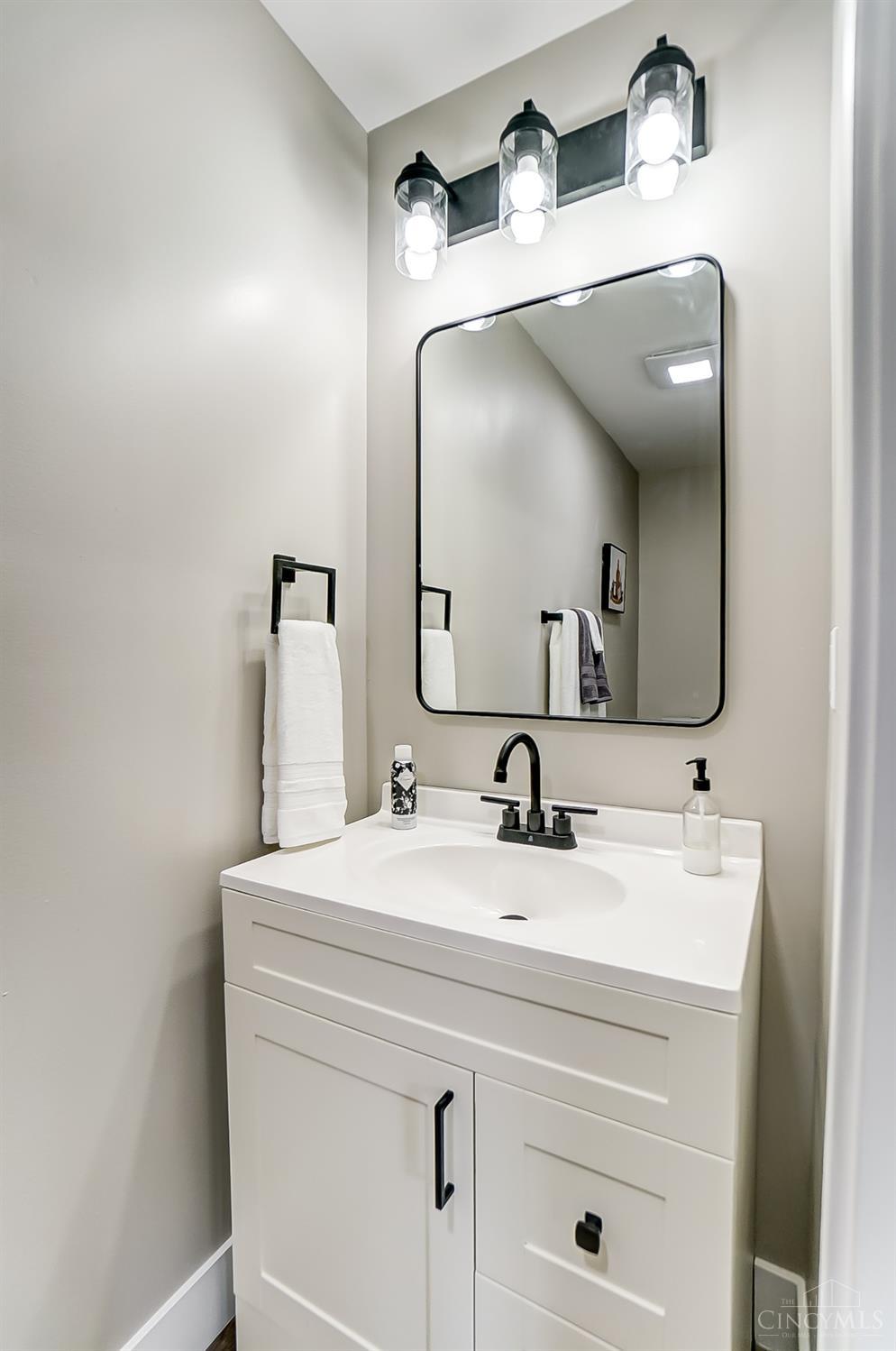 1500 Compton Road Cincinnati, OH 45231 - Photo 12 of 43 Gallery Image 12