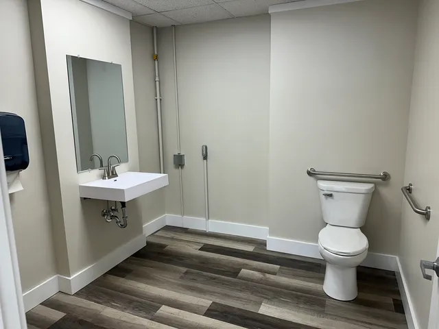 $329,000 | 423 West Broadway Street, Bradley, IL 60915