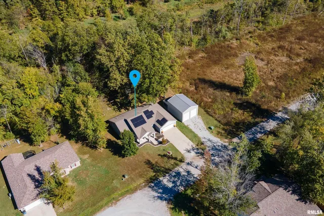 $319,000 | 412 Noah Lane, Carterville, IL 62918