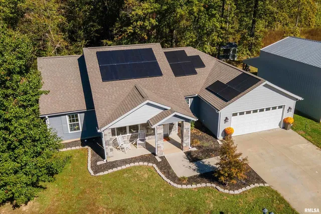 $319,000 | 412 Noah Lane, Carterville, IL 62918