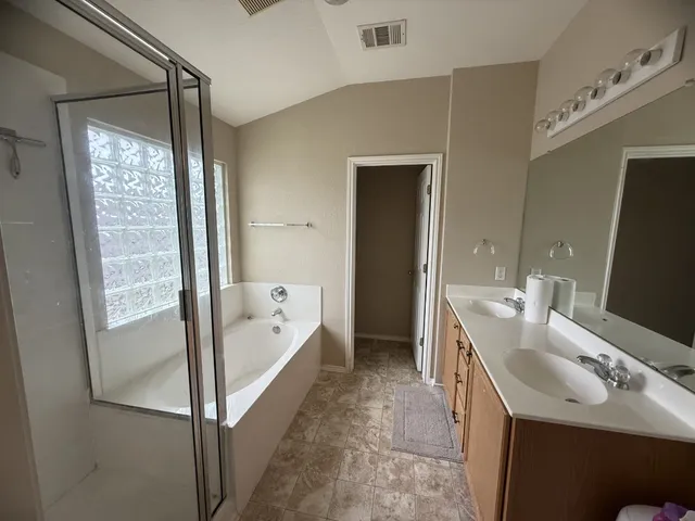 $2,100 | 11100 Shallow Water Road, Austin, TX 78717