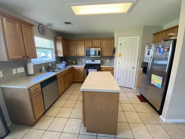 $2,100 | 11100 Shallow Water Road, Austin, TX 78717