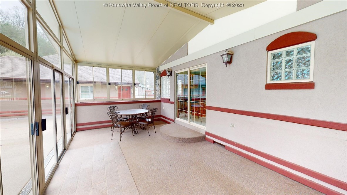 4131 Green Valley Road Huntington, WV 25701 - Photo 29 of 40 Gallery Image 29