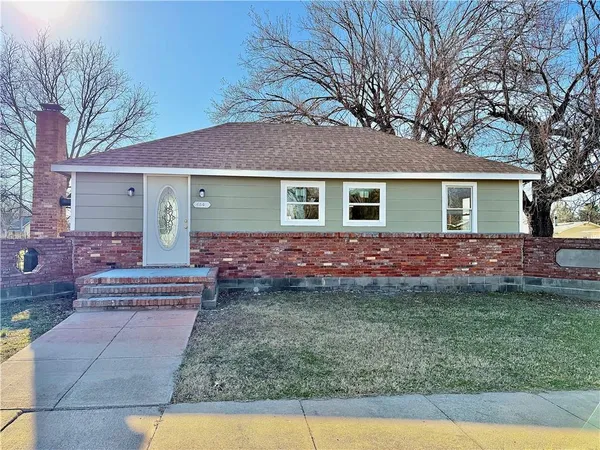 $135,000 | 634 North Oak Street, Iola, KS 66749