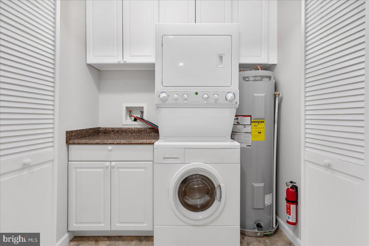 11920 Liberty Road, Unit 205A Frederick, MD 21701 - Photo 17 of 26 Laundry area
