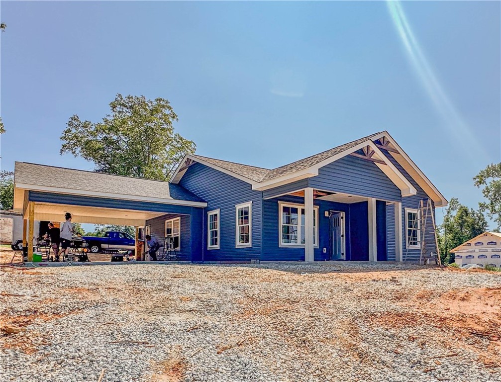 607 South Walnut Street Seneca, SC 29678 - Photo 2 of 40 Gallery Image 2