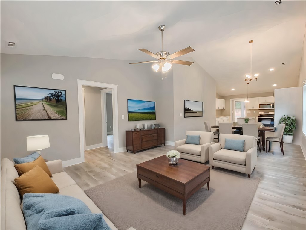 607 South Walnut Street Seneca, SC 29678 - Photo 8 of 40 Gallery Image 8