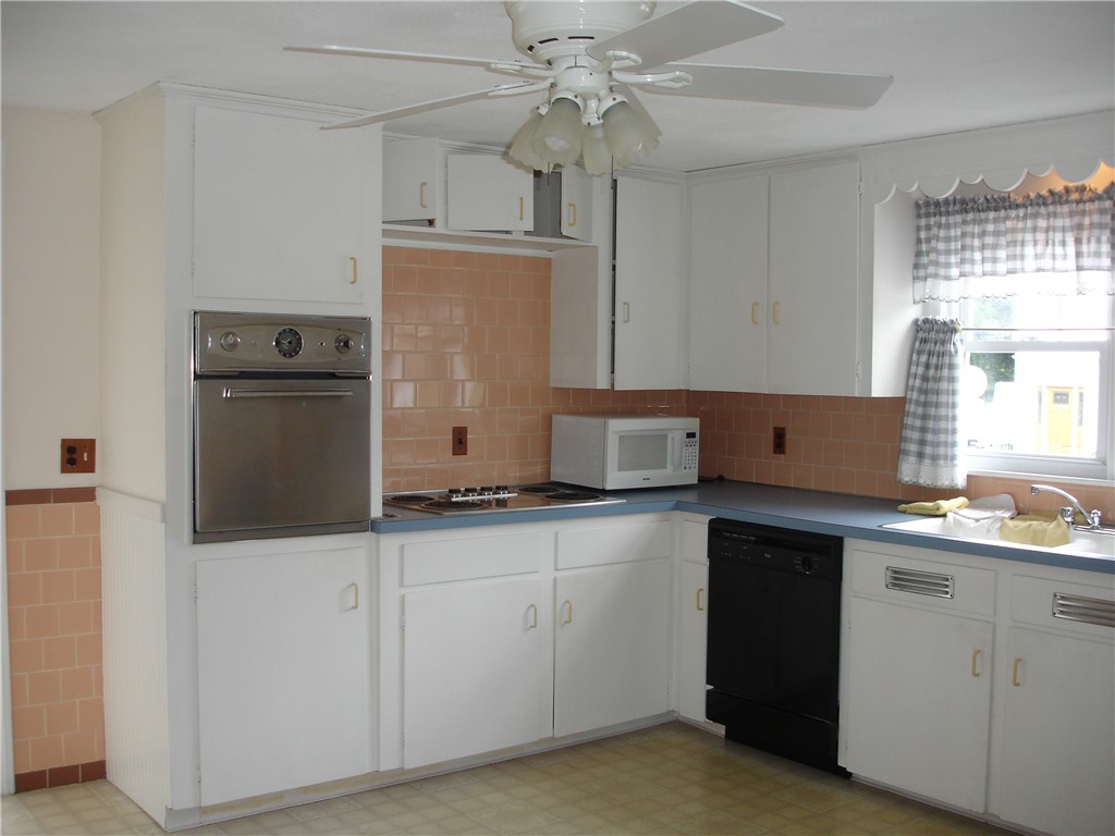 68 Bernice Avenue Woonsocket, RI 02895 - Photo 4 of 18 Electric stove top range with separate stove.