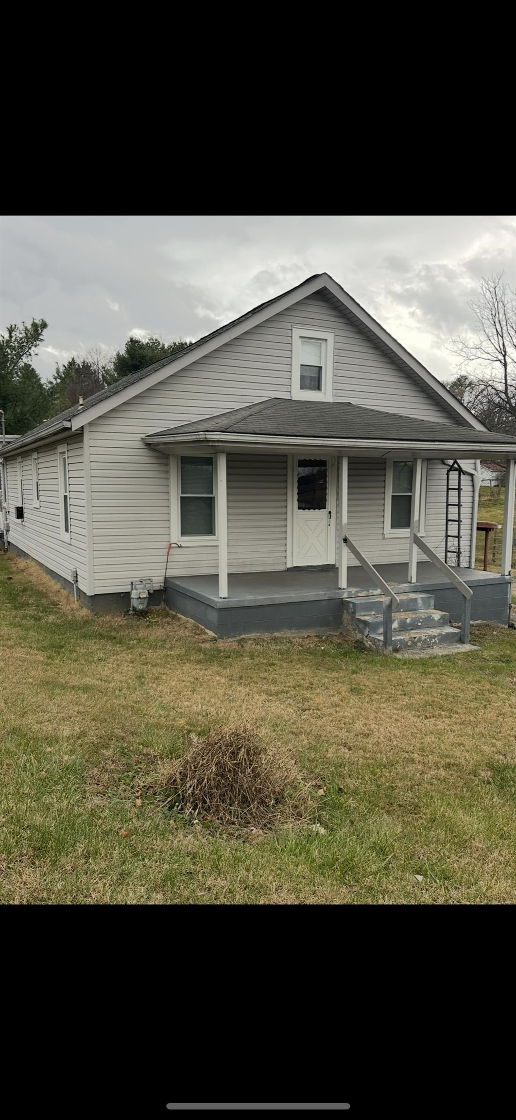 14 Mulberry Street Staunton, VA 24401 - Photo 1 of 1 a front view of house with yard