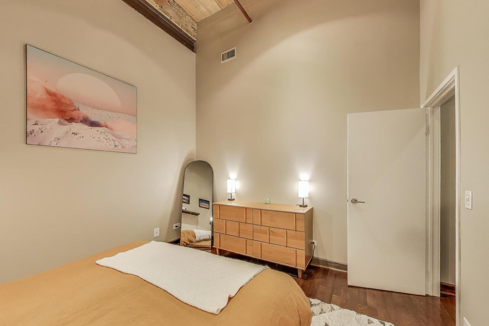 1733 West Irving Park Road, Unit 215 Chicago, IL 60613 - Photo 11 of 28