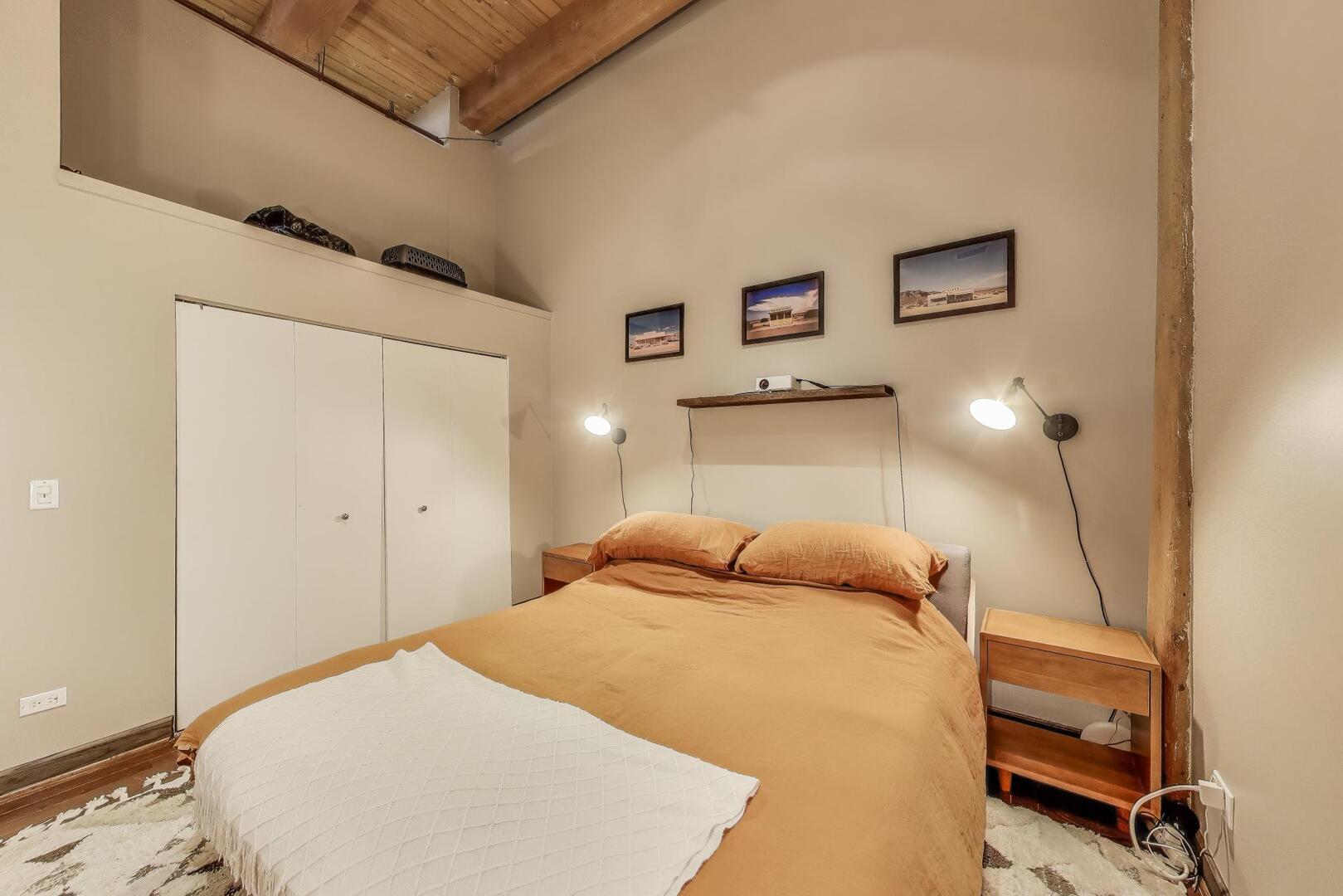 1733 West Irving Park Road, Unit 215 Chicago, IL 60613 - Photo 10 of 28