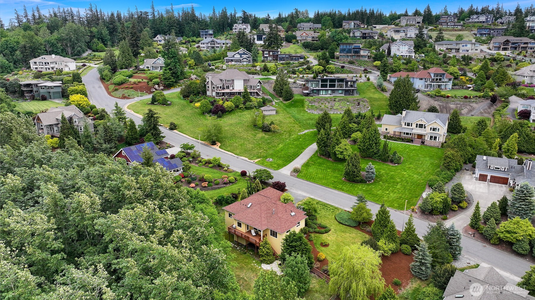 1910 40th Street Bellingham, WA 98229 - Photo 4 of 40 an aerial view of multiple house
