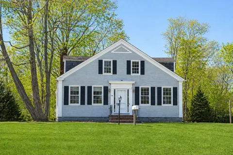 $3,395,000 | 338 Main Street, Sag Harbor, NY 11963