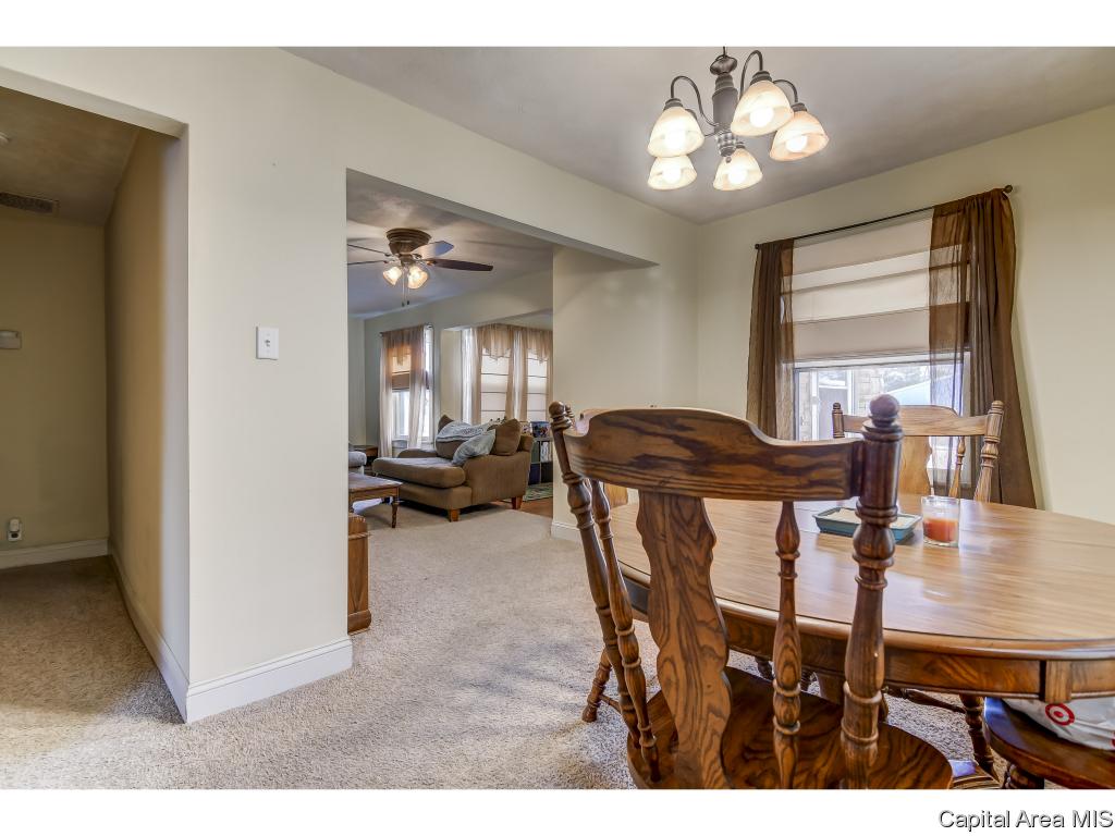 2907 Fox Bridge Road Springfield, IL 62703 - Photo 12 of 35