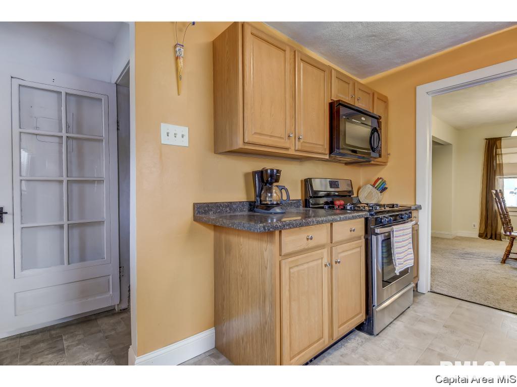 2907 Fox Bridge Road Springfield, IL 62703 - Photo 17 of 35