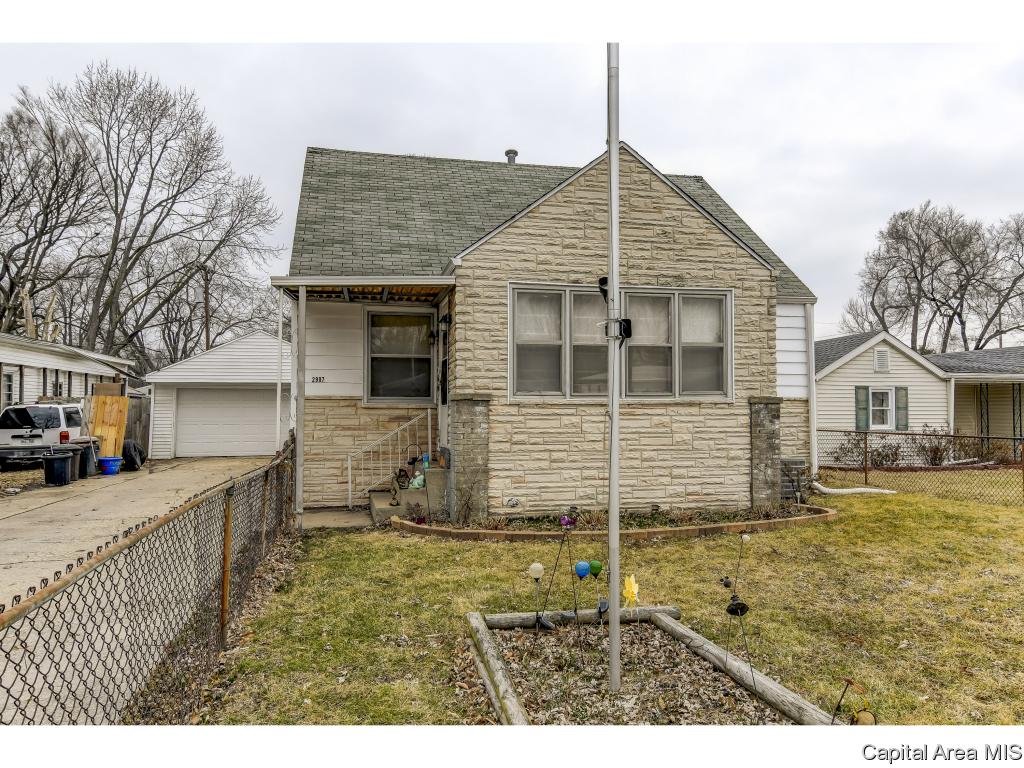 2907 Fox Bridge Road Springfield, IL 62703 - Photo 2 of 35