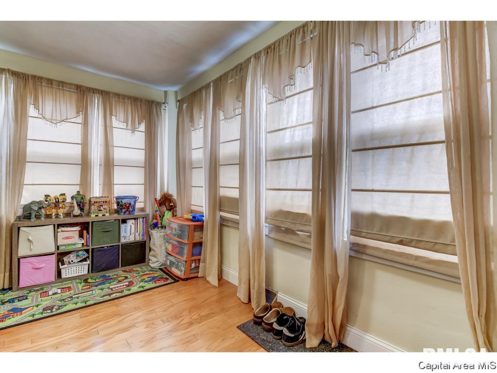 2907 Fox Bridge Road Springfield, IL 62703 - Photo 4 of 35