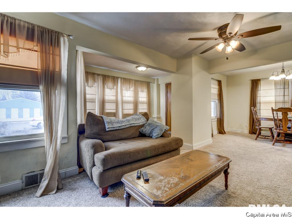 2907 Fox Bridge Road Springfield, IL 62703 - Photo 7 of 35