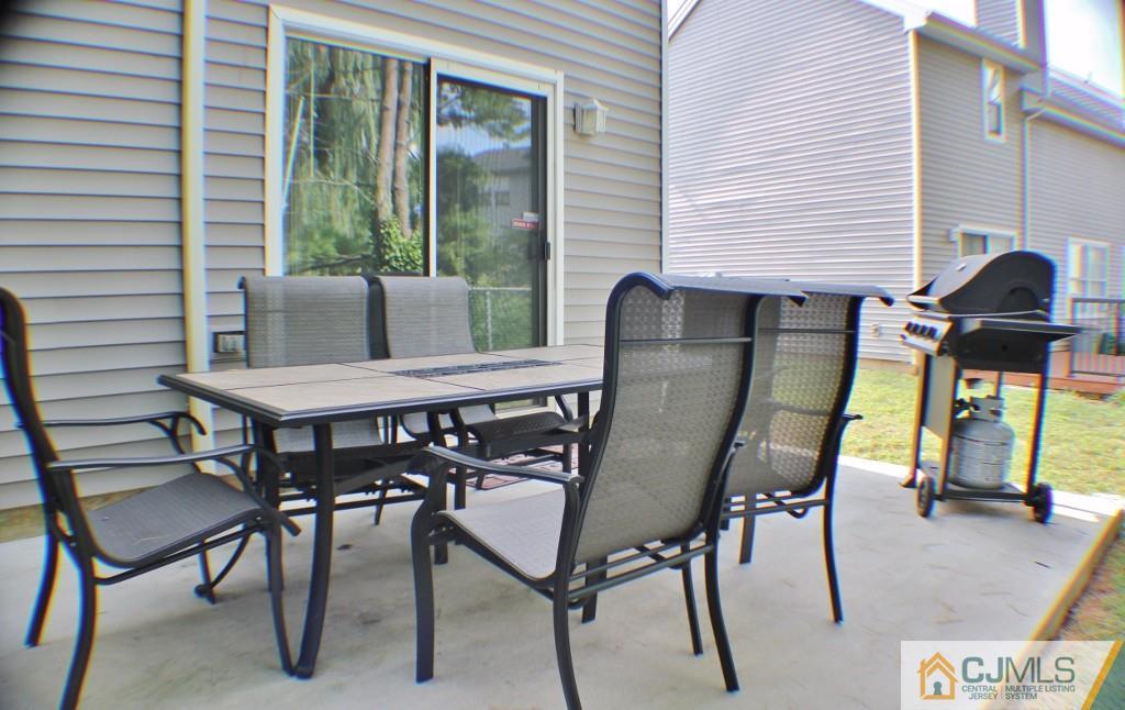 53 Renaissance Lane New Brunswick, NJ 08901 - Photo 10 of 25 Gallery Image 10