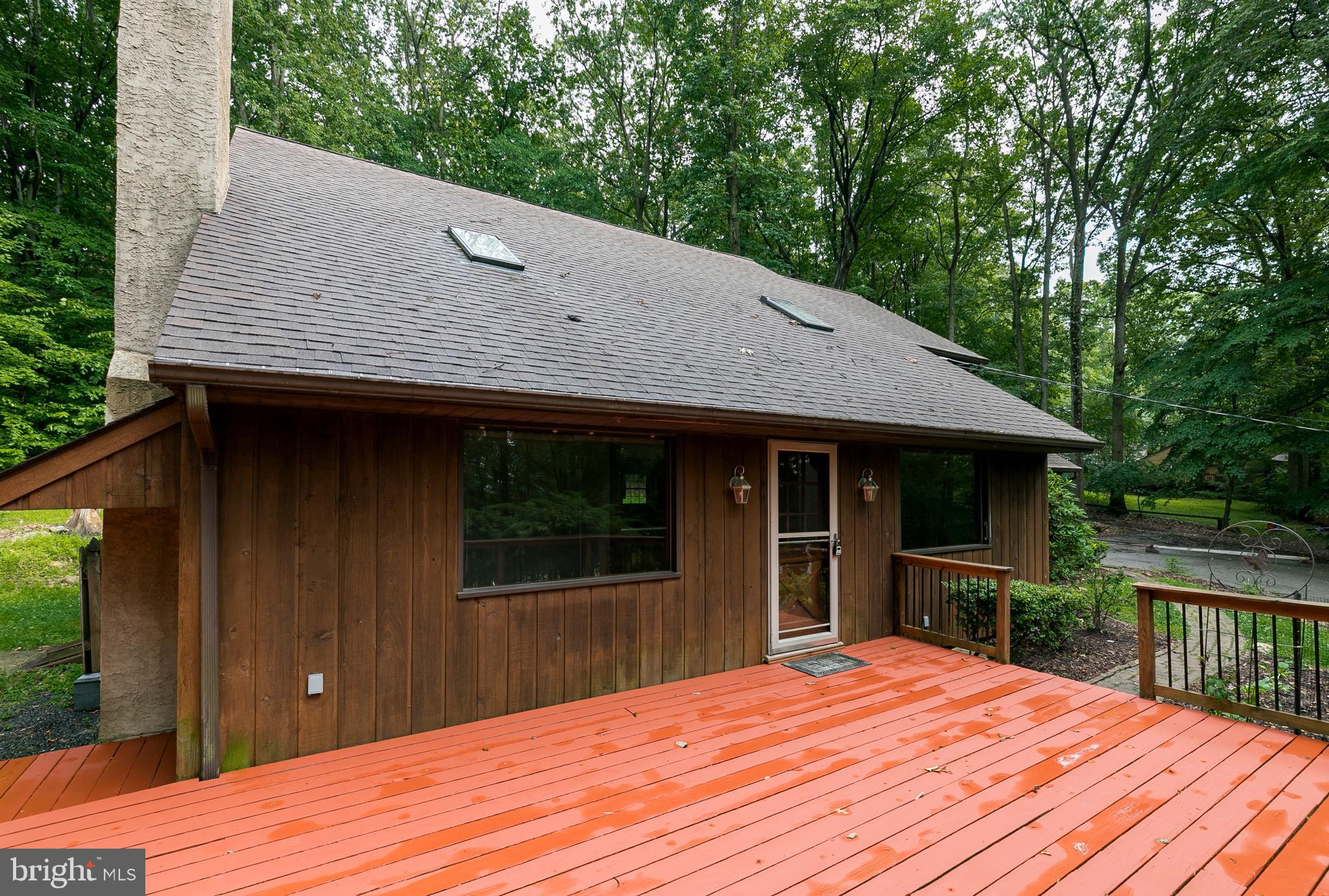 715 Country Club Road Phoenixville, PA 19460 - Photo 2 of 30 Gallery Image 2