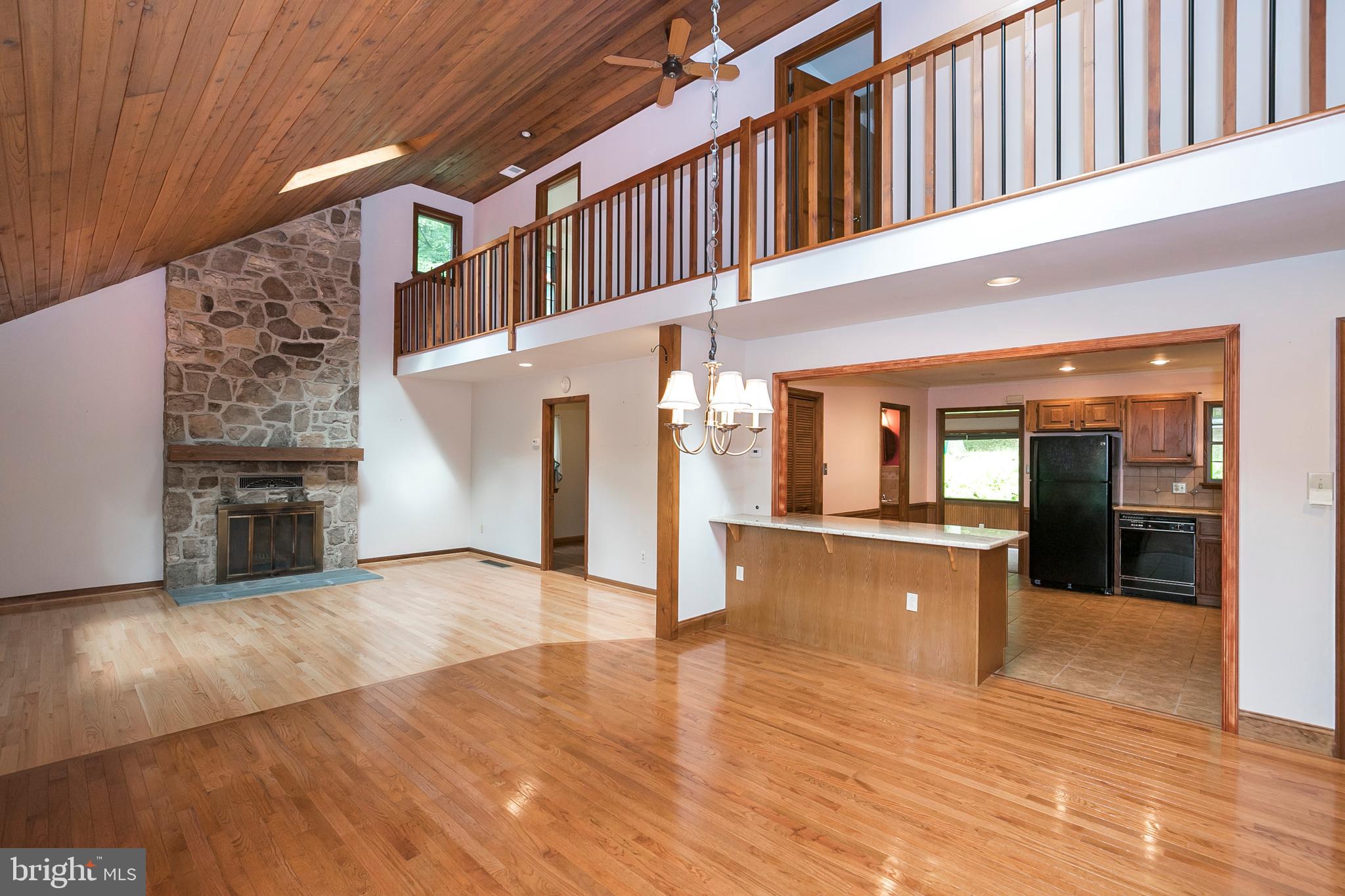 715 Country Club Road Phoenixville, PA 19460 - Photo 3 of 30 Gallery Image 3