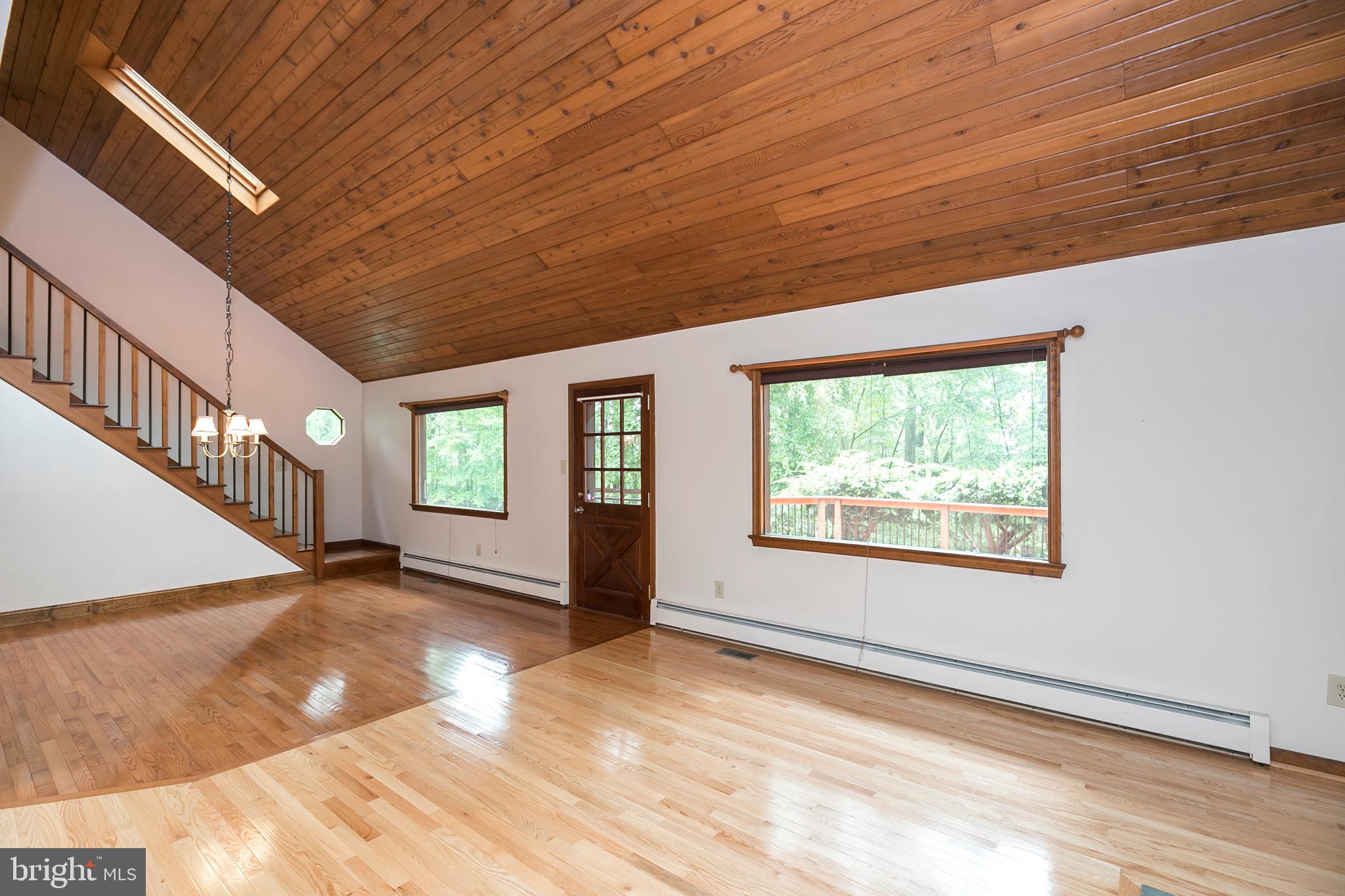 715 Country Club Road Phoenixville, PA 19460 - Photo 5 of 30 Gallery Image 5